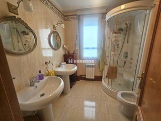 Piso en venta en Cascajos - Piqueras en Logroño