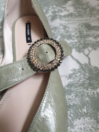 Zapatos Zara piel verde joya talla 41