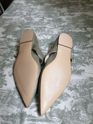 Zapatos Zara piel verde joya talla 41