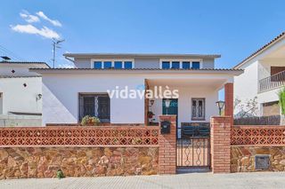 Chalet en venta en Llinars del Valles