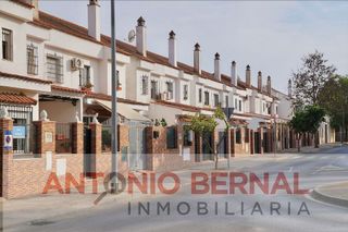 Casa adosada en venta en Noreste-Granja en Jerez de la Frontera