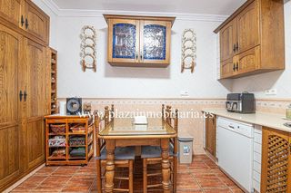 Chalet en venta en Lucena