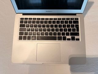MacBook Air 13” Modelo A1466