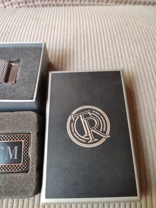 Pilla corbata y llavero MCM