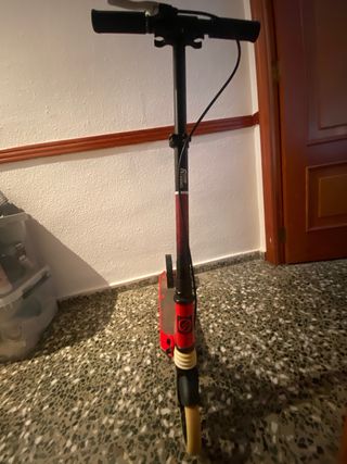 Monopatín Oxelo MID 6 rojo