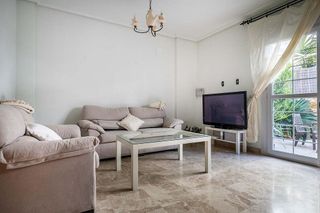 Casa adosada en venta en Montequinto en Dos Hermanas