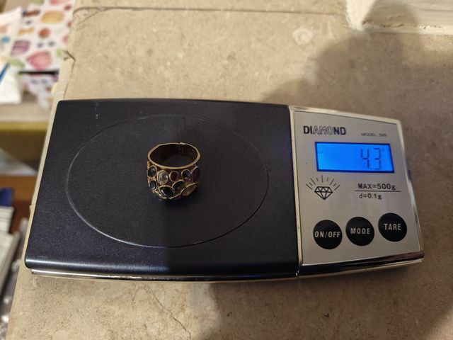 Anello oro con pietre preziose miste