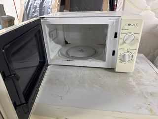 Microondas Nevir Blanco