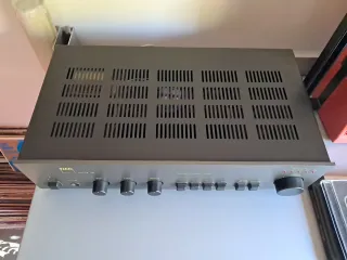 Amplificador NAD 3020 Series 20