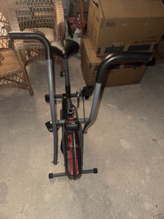 Bicicleta elíptica poco uso