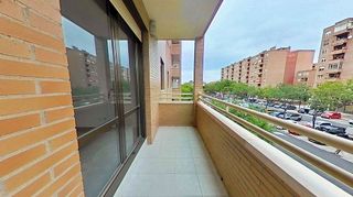 Piso en venta en Parque de los Cineastas en Zaragoza