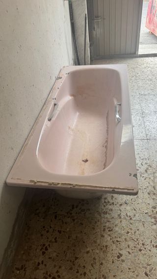 Bañera rosa vintage