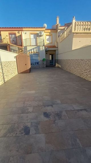 Casa adosada en venta en Noreste-Granja en Jerez de la Frontera