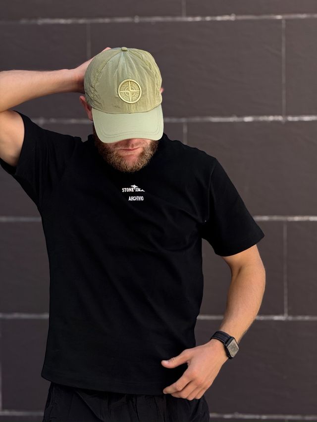 “NYLON” la gorra de Stone Island verde, nueva