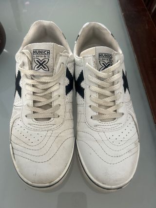 Botas de fútbol sala Munich blancas
