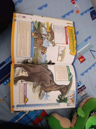 Gran libro de los dinosaurios (Spanish Edition)