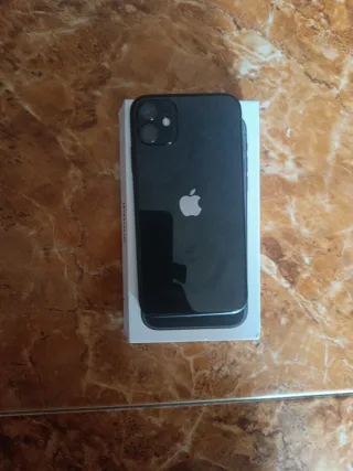 iPhone 11 Negro + Funda
