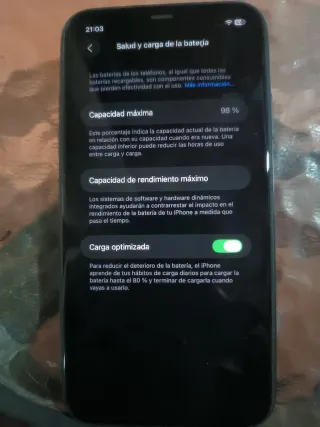 iPhone 11 Negro + Funda