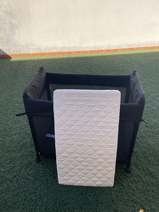 Cuna de viaje Bugaboo negra