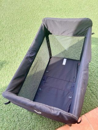 Cuna de viaje Bugaboo negra