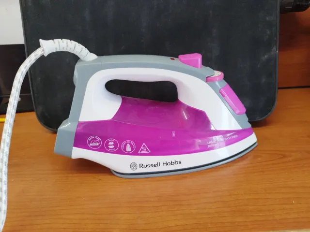 Plancha Russell Hobbs Rosa y Gris