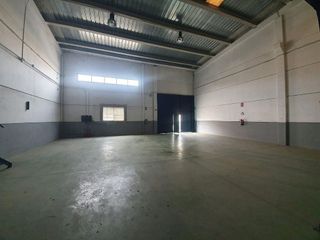 Nave industrial en alquiler en La Paz en Alcalá de Guadaira