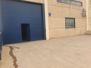 Nave industrial en alquiler en La Paz en Alcalá de Guadaira