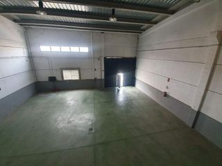 Nave industrial en alquiler en La Paz en Alcalá de Guadaira