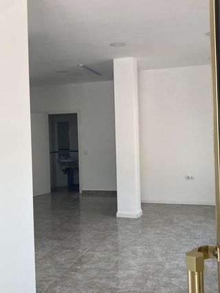 Local comercial en alquiler en Oromana en Alcalá de Guadaira