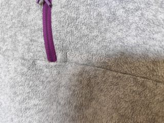 Forro polar Quechua mujer talla M con capucha.