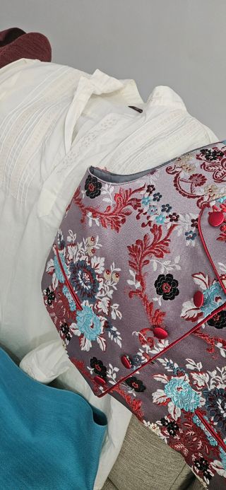 Traje Fallero Torrenti Rojo y Blanco