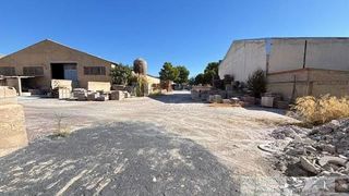 Nave industrial en venta en Santa Cruz - Industria - Polígono Campollano en Albacete