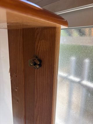 Cubreradiador madera y ratán