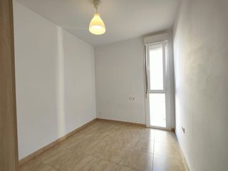 Piso en venta en Aljamar en Tomares