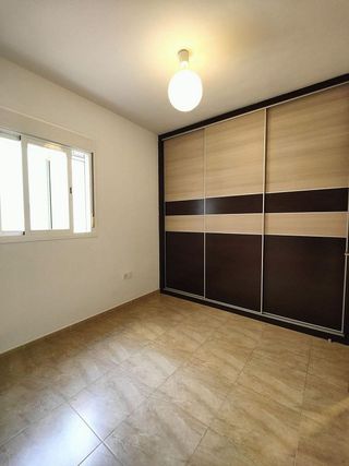 Piso en venta en Aljamar en Tomares