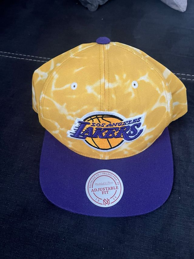 Gorra Mitchell & Ness Lakers Tie-Dye