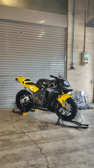 Honda CBR600RR 2005 Circuito