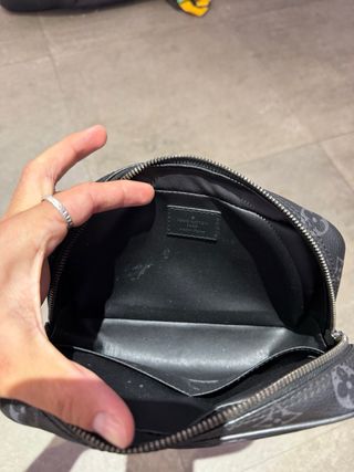 Neceser Louis Vuitton Negro y Gris