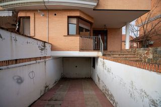 Casa pareada en venta en PAU 2-600 en Puertollano