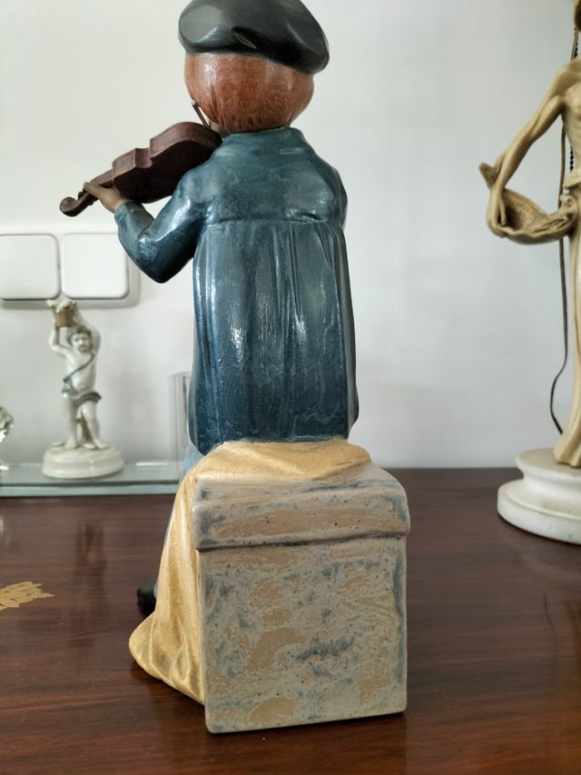 Figura Violinista Nadal Porcelana