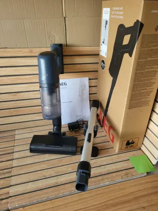 Aspiradora AEG AP61CB21DB Sin Cable