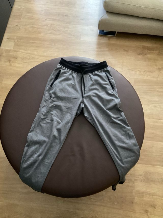 Under Armour Pantalones Deportivos Grises