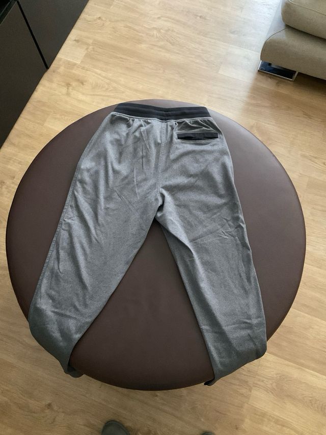 Under Armour Pantalones Deportivos Grises