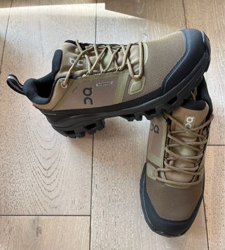 Zapatillas ON Cloudrock Low Waterproof