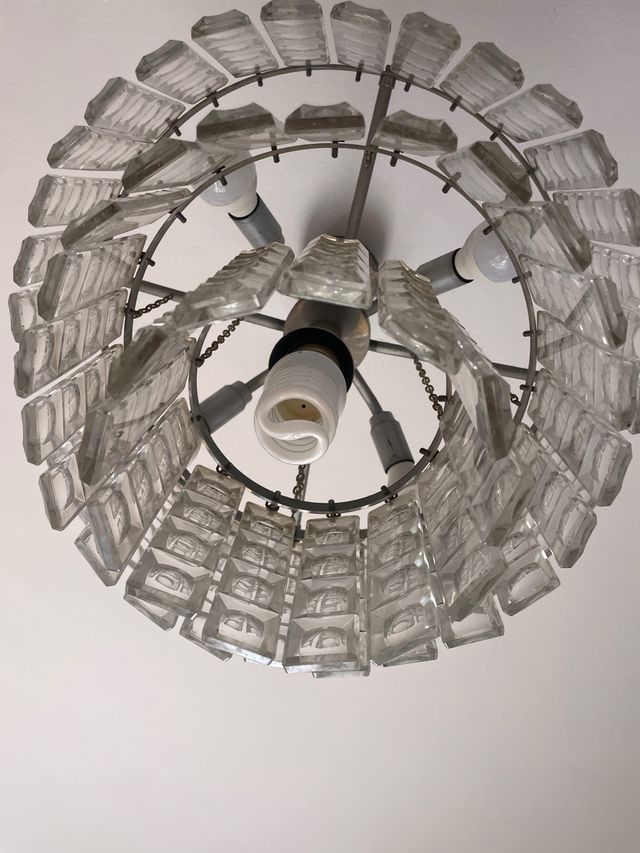 Elegante lampada da soffitto in cristallo