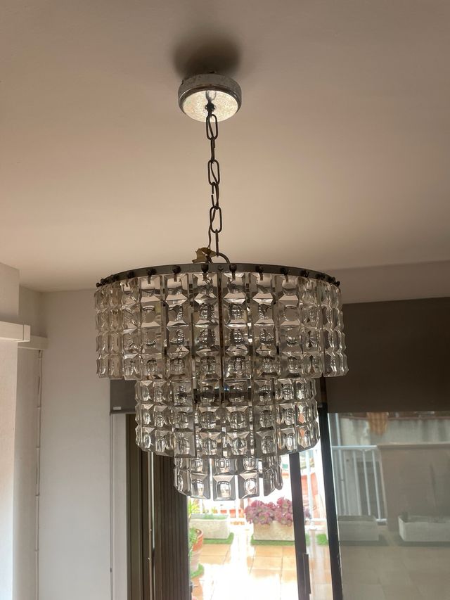 Elegante lampada da soffitto in cristallo