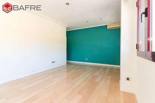 Piso en venta en Zofio en Madrid