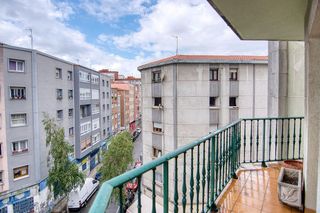 Piso en venta en Numancia - San Fernando en Santander