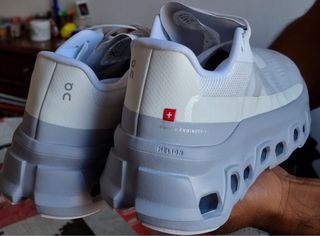 Zapatillas On Cloudmonster Gris/Blanco