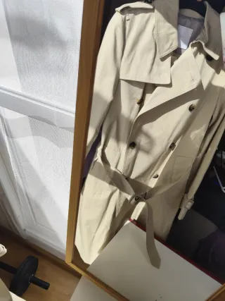 Abrigo gabardina beige nuevo